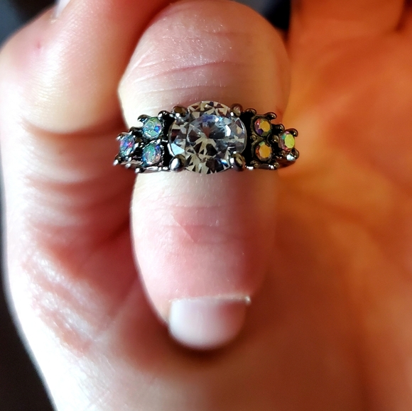 New Unique White Sapphire and Aurora Borealis Black Gold Ring. - Picture 11 of 14